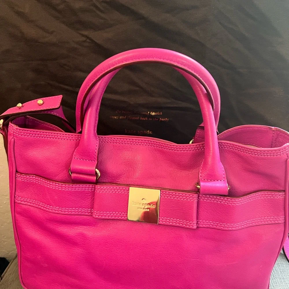 Kate spade pink Italian leather bag with handles & removable cross body strap. - Picture 2 of 6